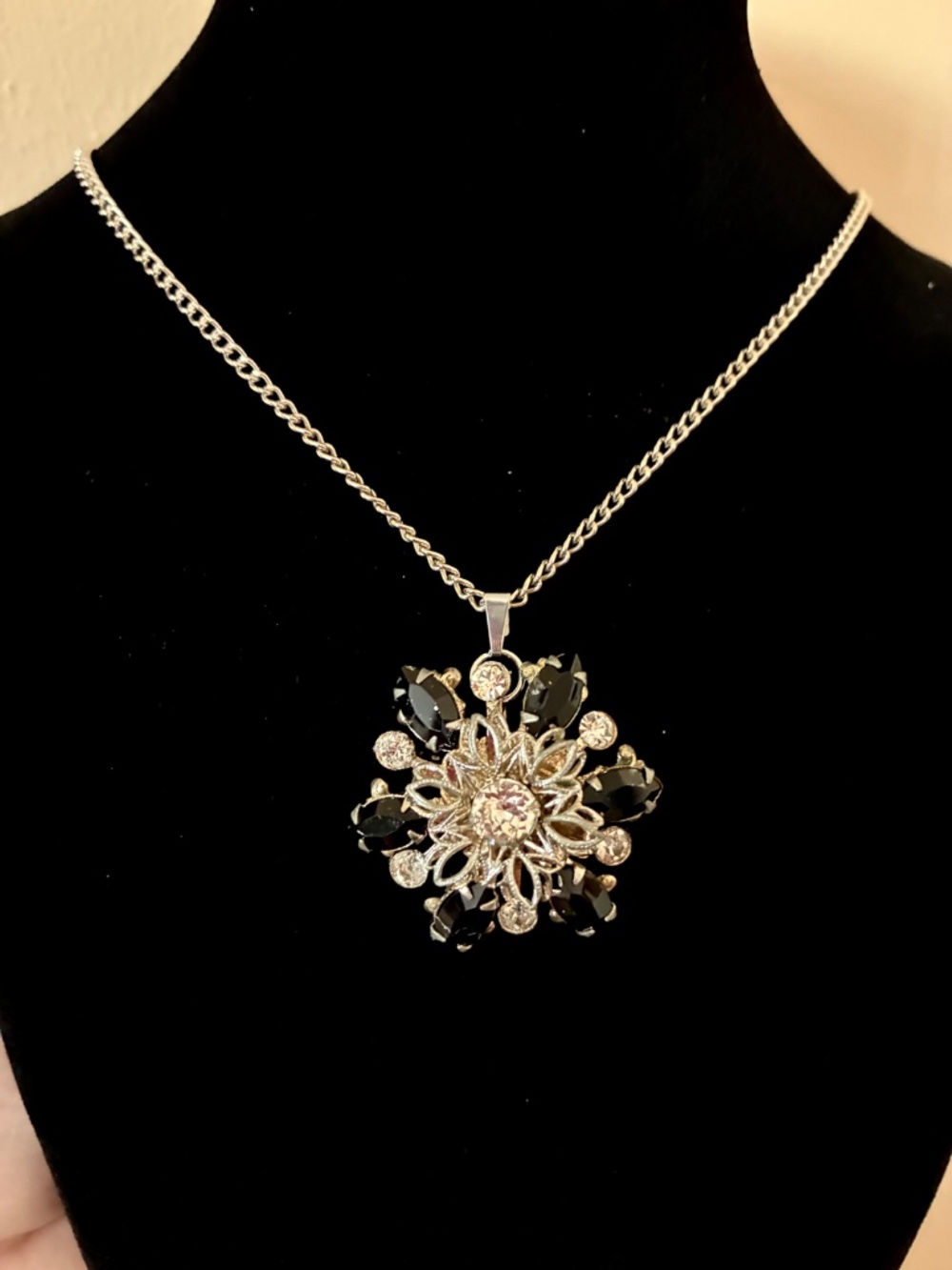 Restored Vintage Brooch on Necklace - Picture 2 of 2